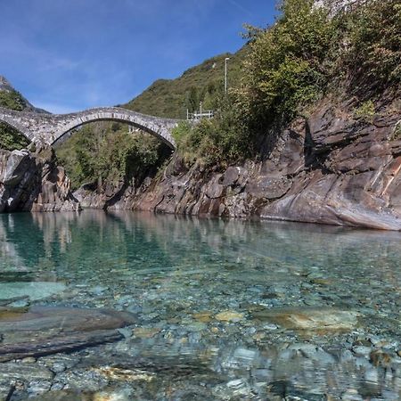 Lungolago Rosso Locarno Buitenkant foto